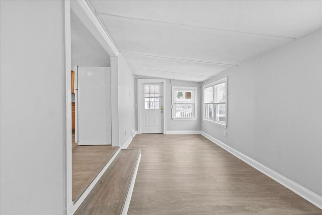 Newly Renovated 3 bedroom home in Burlington