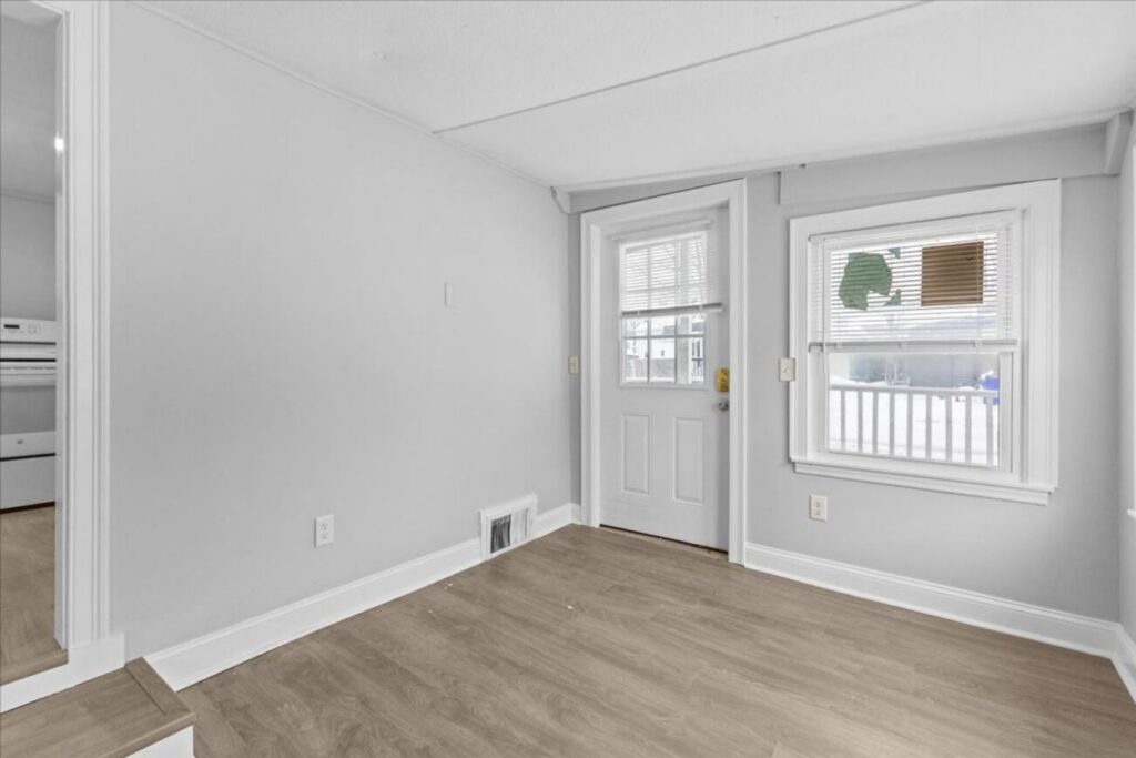 Newly Renovated 3 bedroom home in Burlington
