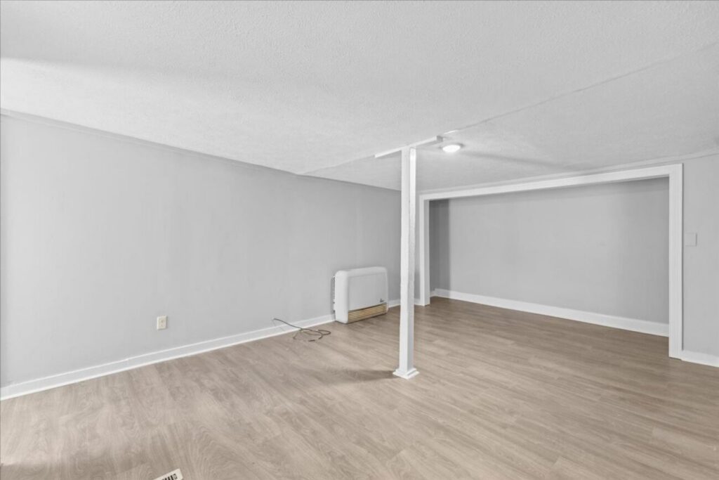 Newly Renovated 3 bedroom home in Burlington