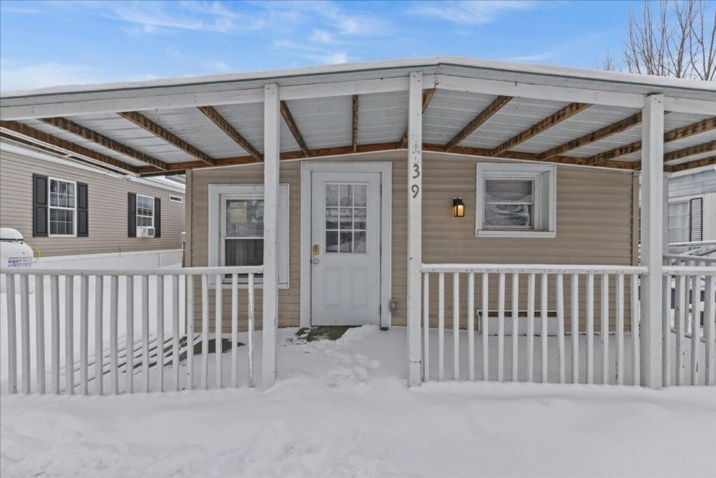 Newly Renovated 3 bedroom home in Burlington