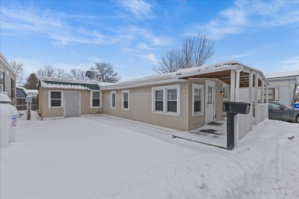 Newly Renovated 3 bedroom home in Burlington
