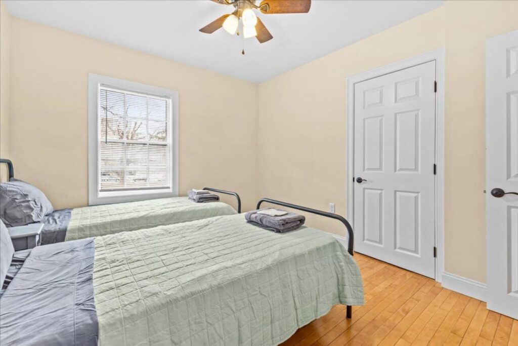 Four Bedroom Apartment next to UVM Center – Available February 1st, 2027!