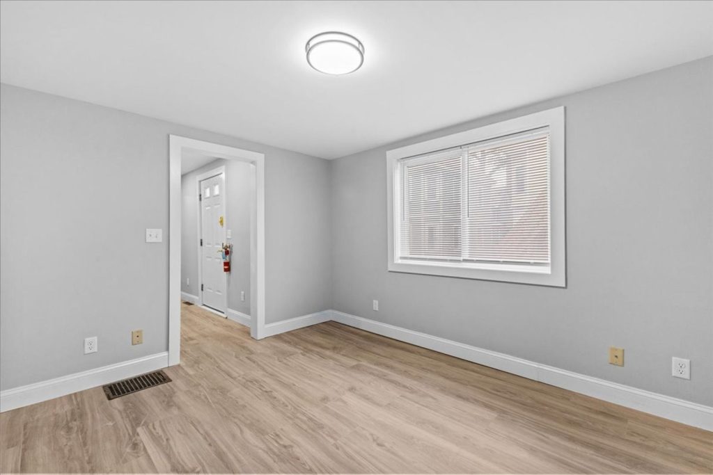 AVAILABLE September 1st, 2026 – Newly Renovated 3 BR Apartment Near UVM Campus & Downtown Burlington