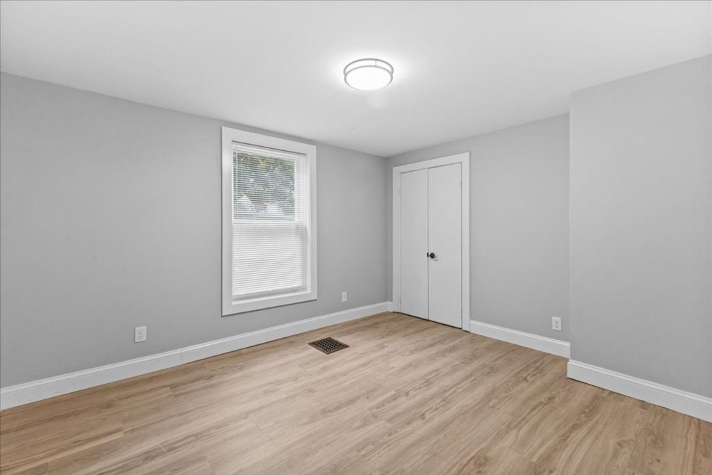 AVAILABLE September 1st, 2026 – Newly Renovated 3 BR Apartment Near UVM Campus & Downtown Burlington