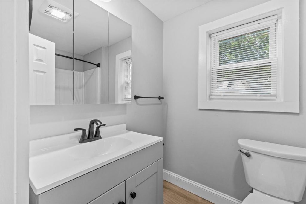 AVAILABLE September 1st, 2026 – Newly Renovated 3 BR Apartment Near UVM Campus & Downtown Burlington