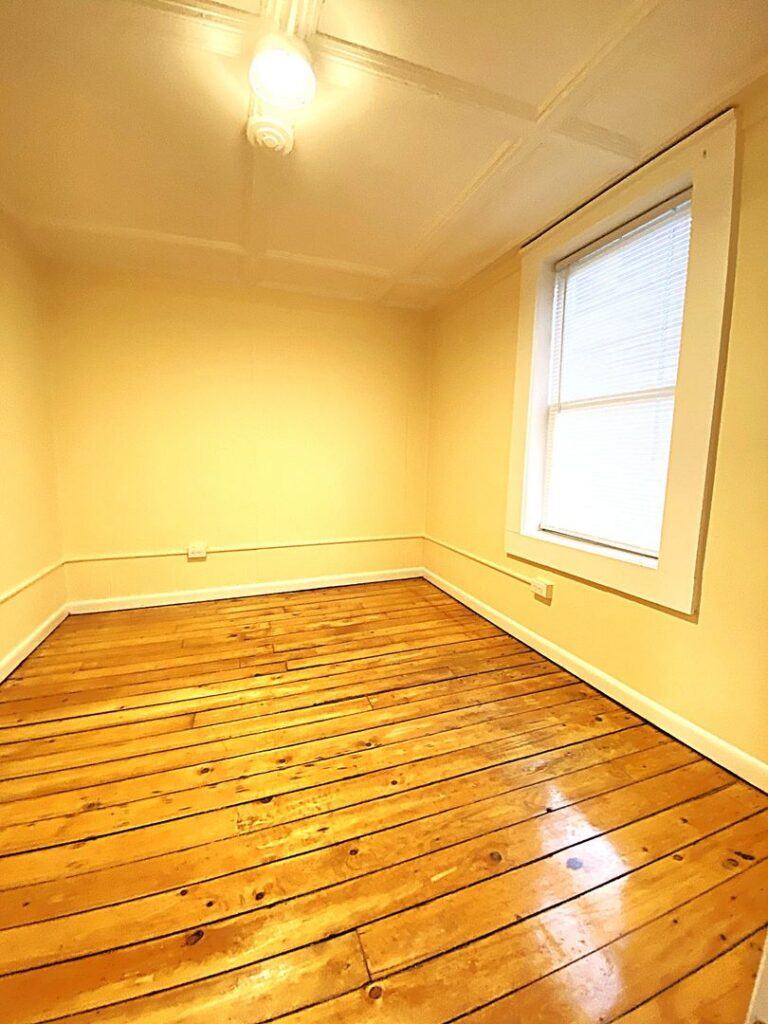 Cozy 2 bedroom located in the O.N.E