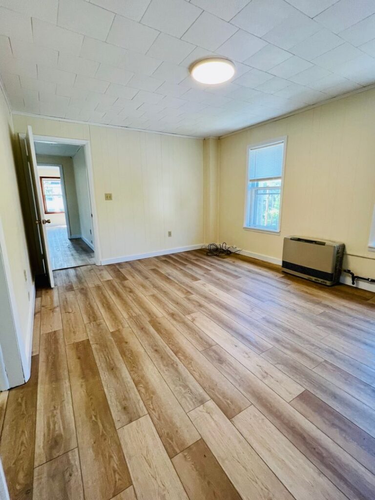4 Bedroom, with Laundry – 50 Howard St – September 1st, 2026 Burlington VT