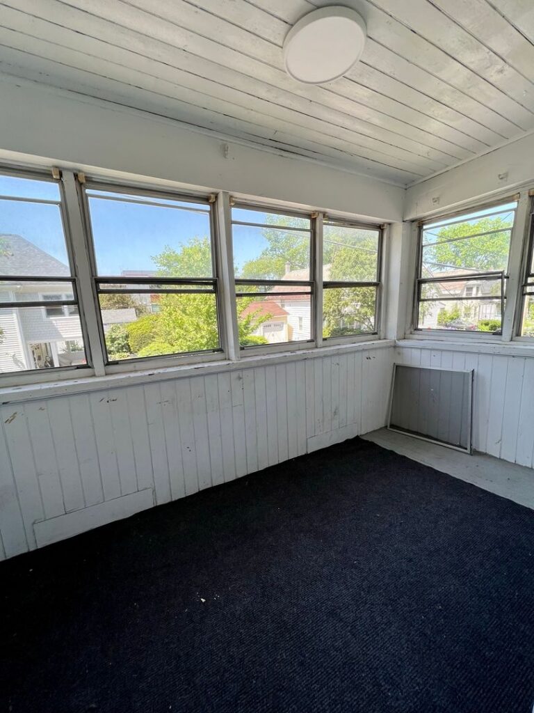 4 Bedroom, with Laundry – 50 Howard St – September 1st, 2026 Burlington VT