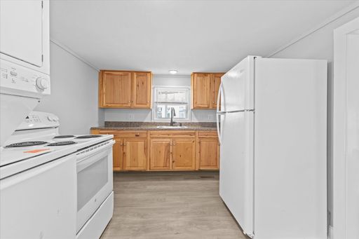 Newly Renovated 3 bedroom home in Burlington