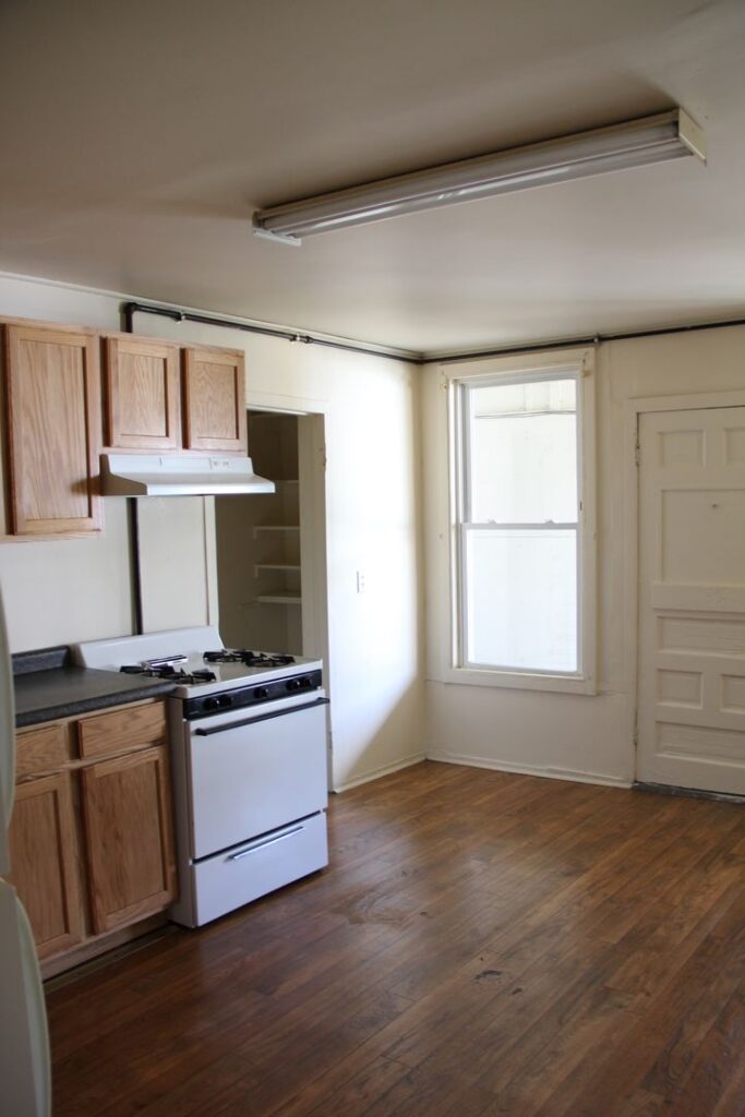 252 North St #4 – Four Bedroom Available For Immediate Move-in