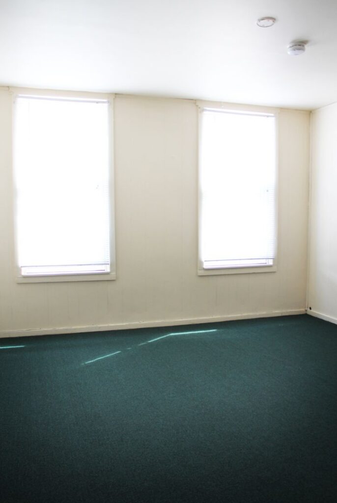 252 North St #4 – Four Bedroom Available For Immediate Move-in