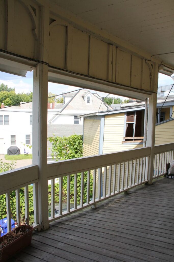 252 North St #4 – Four Bedroom Available For Immediate Move-in