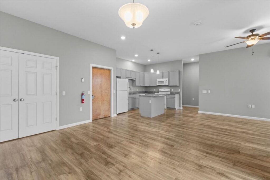Spacious 2-Bedroom, 2 Bath Apartment at 32 Cottonwood Drive, Apt #213– Williston, VT!