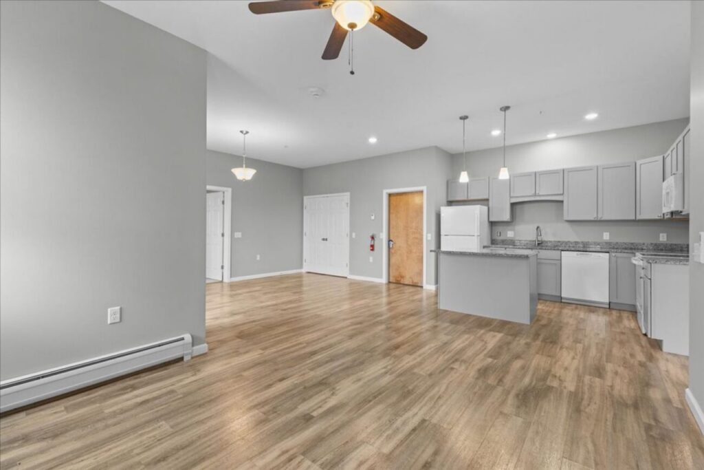 Spacious 2-Bedroom, 2 Bath Apartment at 32 Cottonwood Drive, Apt #213– Williston, VT!