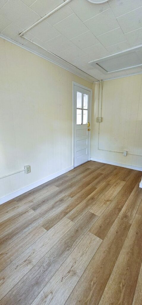PRIVATE ROOM FOR RENT IN A FOUR BEDROOM APARTMENT Available for Immediate Move-in!