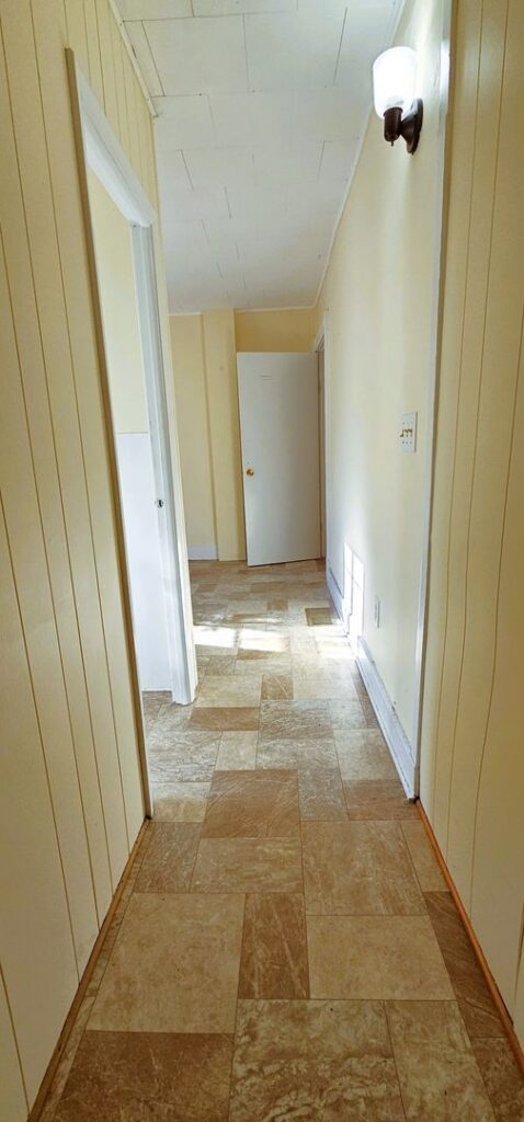 PRIVATE ROOM FOR RENT IN A FOUR BEDROOM APARTMENT Available for Immediate Move-in!