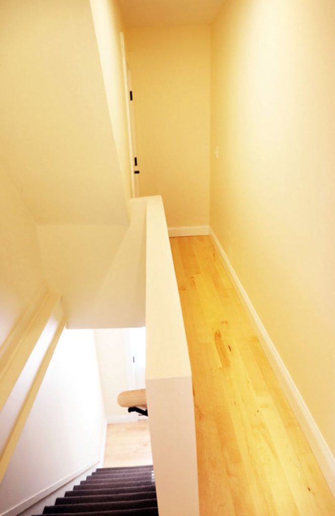 8 Chase St, Burlington, VT | Renovated 4 Bedroom Apartment Near UVM & Winooski | June 2027