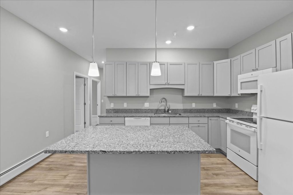 Newly Renovated 2 Bedroom in Williston – Available Starting November 1st!