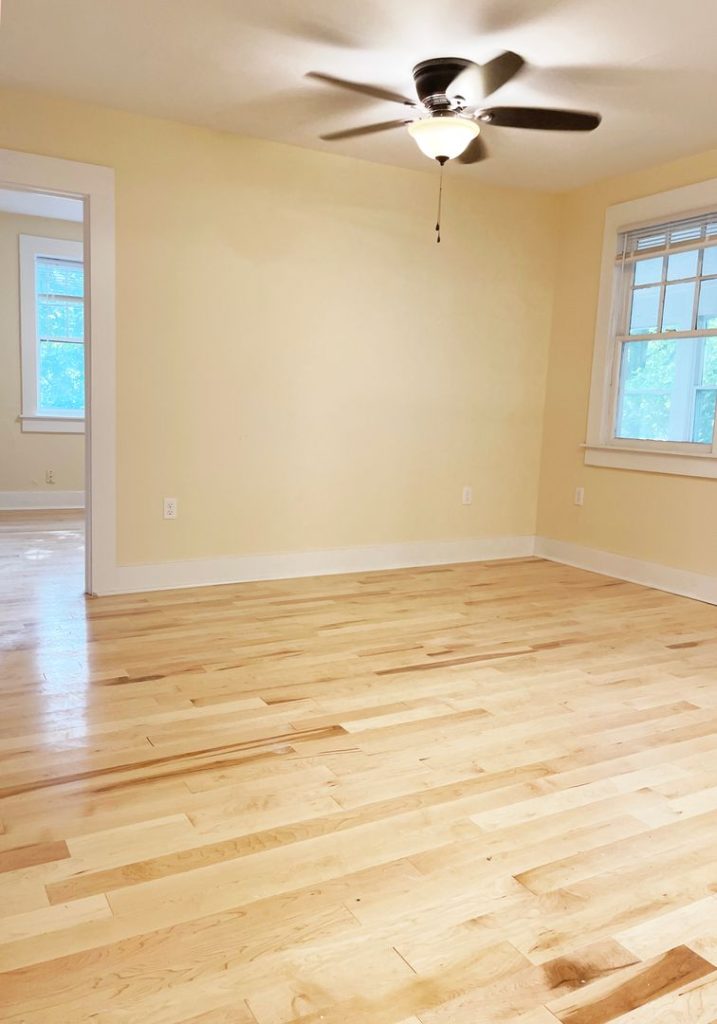 207 1/2 South Union St, Burlington, VT | 4 Bedroom Apartment Near UVM & Downtown | June 2027