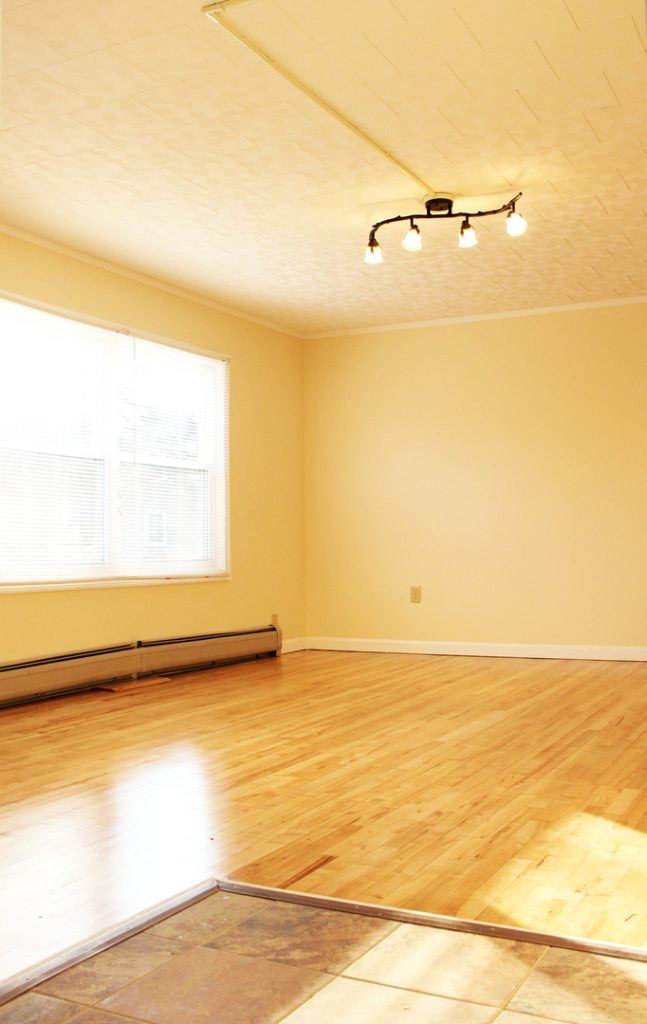 68B Chase St, Burlington, VT | 4 Bedroom Apartment Near UVM & Winooski | June 2027