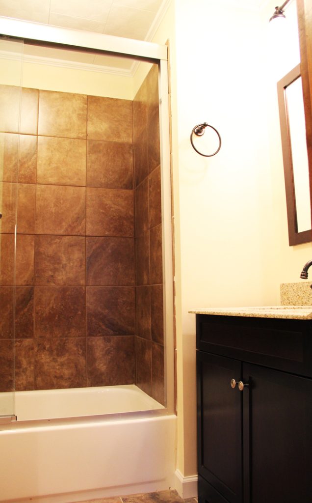 68B Chase St, Burlington, VT | 4 Bedroom Apartment Near UVM & Winooski | June 2027