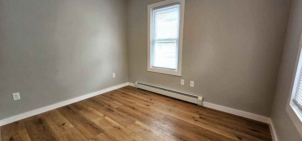 202 East Ave #1, Burlington, VT | Renovated 5 Bedroom Apartment Near UVM | June 2027