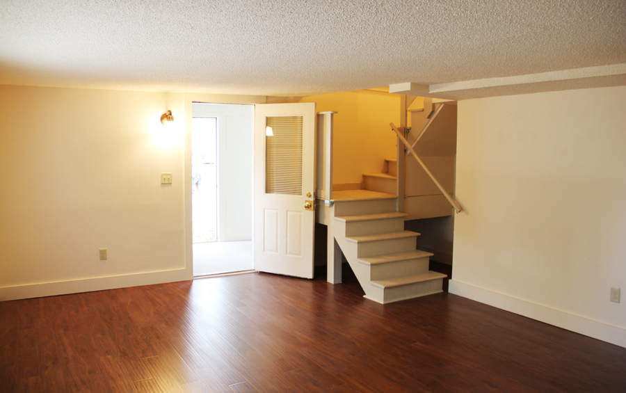 122 Archibald St, Burlington, VT | 5 Bedroom Apartment Near UVM | June 2027