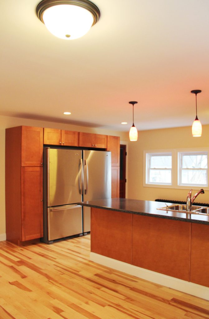 6 Bedroom House – 187 N. Champlain BURLINGTON- June 1st 2027!