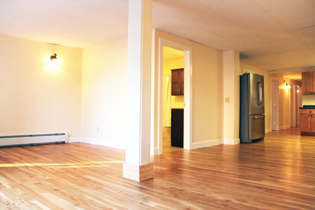 69A Spring Street, Burlington, VT | 5 Bedroom Apartment Near UVM | June 2027