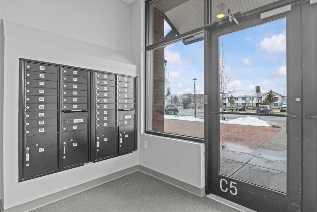 Newly Renovated 2 Bedroom in Williston – Available Starting November 1st!