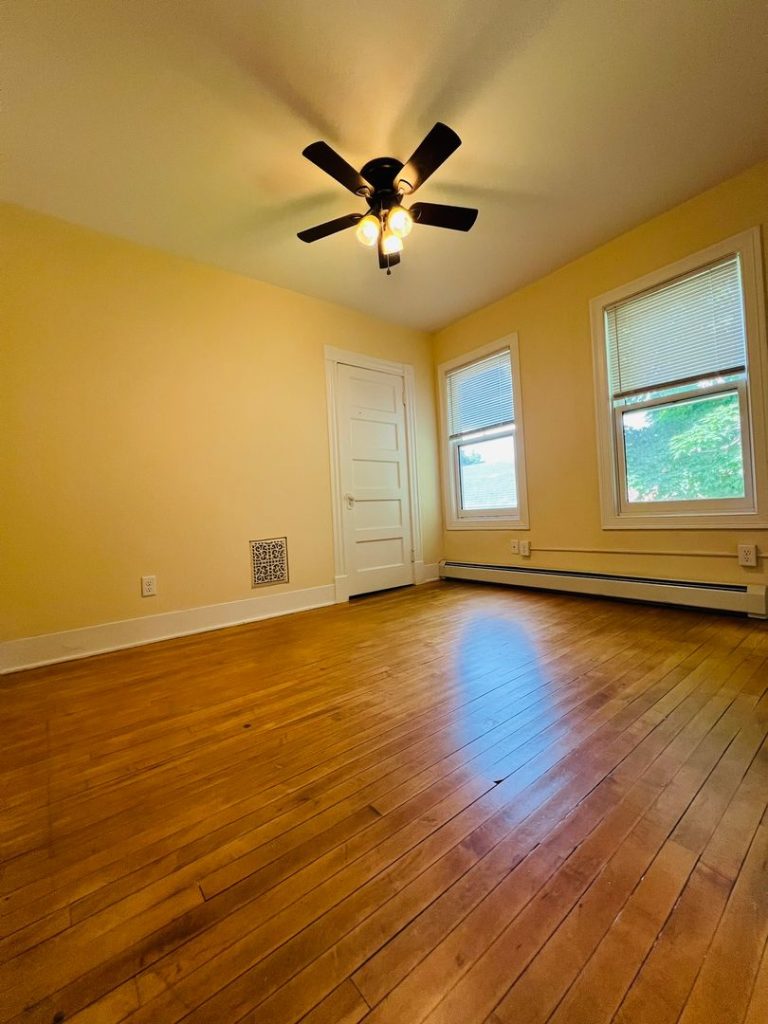 244 Maple St #3, Burlington, VT | 4 Bedroom Apartment Near UVM & Downtown | June 2027