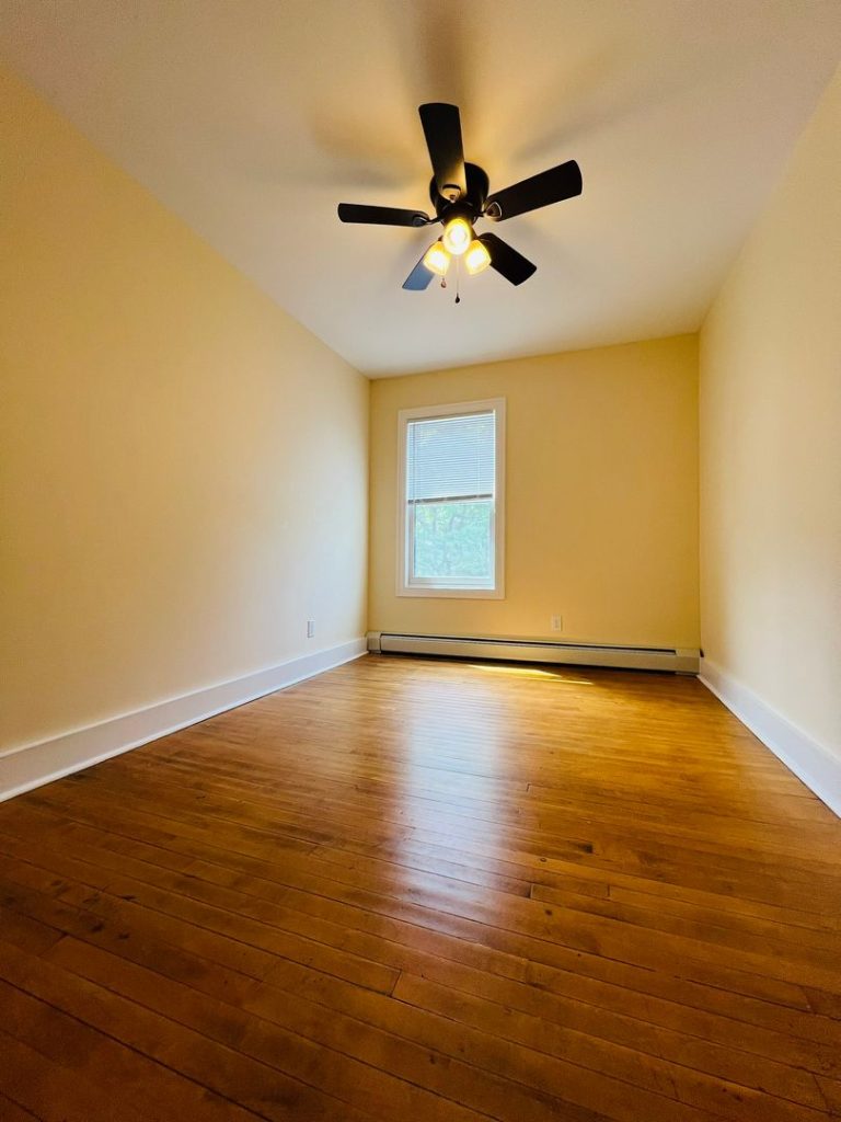 244 Maple St #3, Burlington, VT | 4 Bedroom Apartment Near UVM & Downtown | June 2027