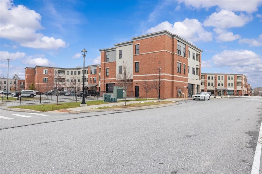 Newly Renovated 2 Bedroom in Williston – Available Starting November 1st!