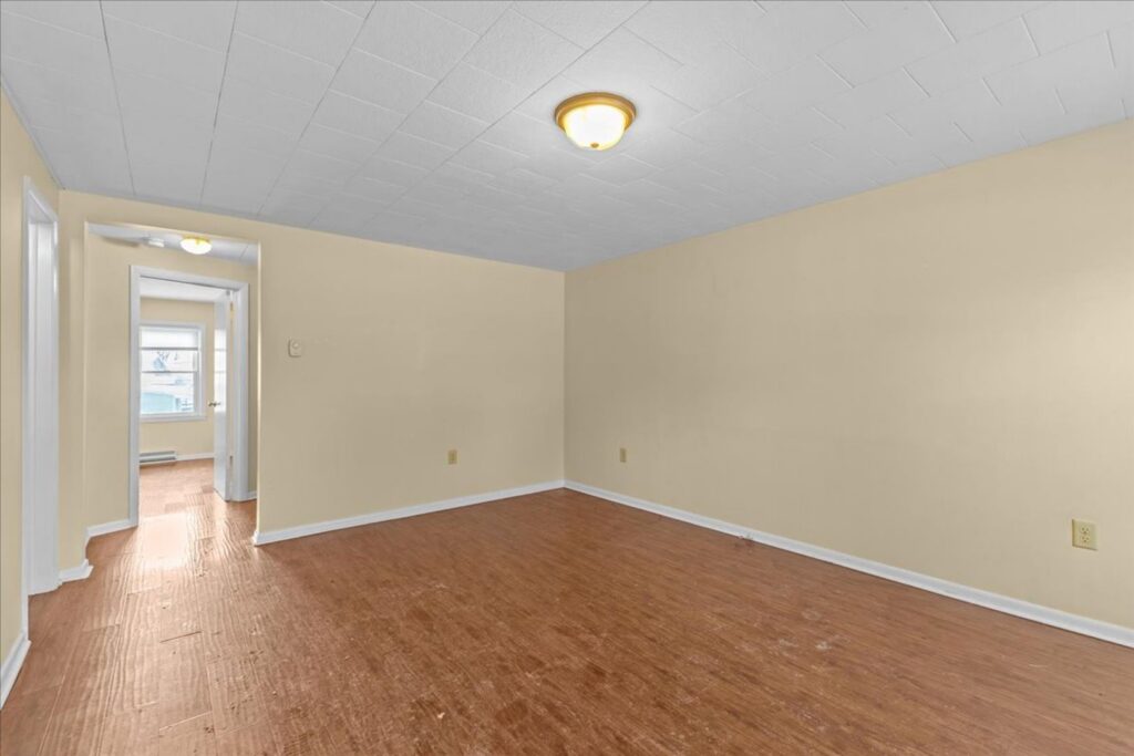 365 St Paul Street #6 -Available August 15th! – Burlington VT