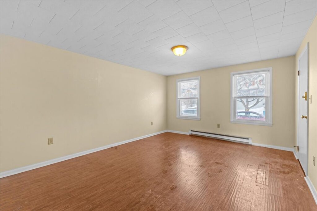 365 St Paul Street #6 -Available August 15th! – Burlington VT