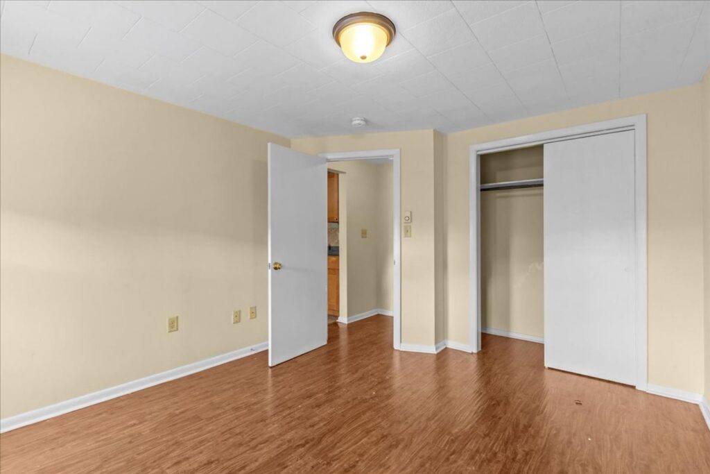 365 St Paul Street #6 -Available August 15th! – Burlington VT