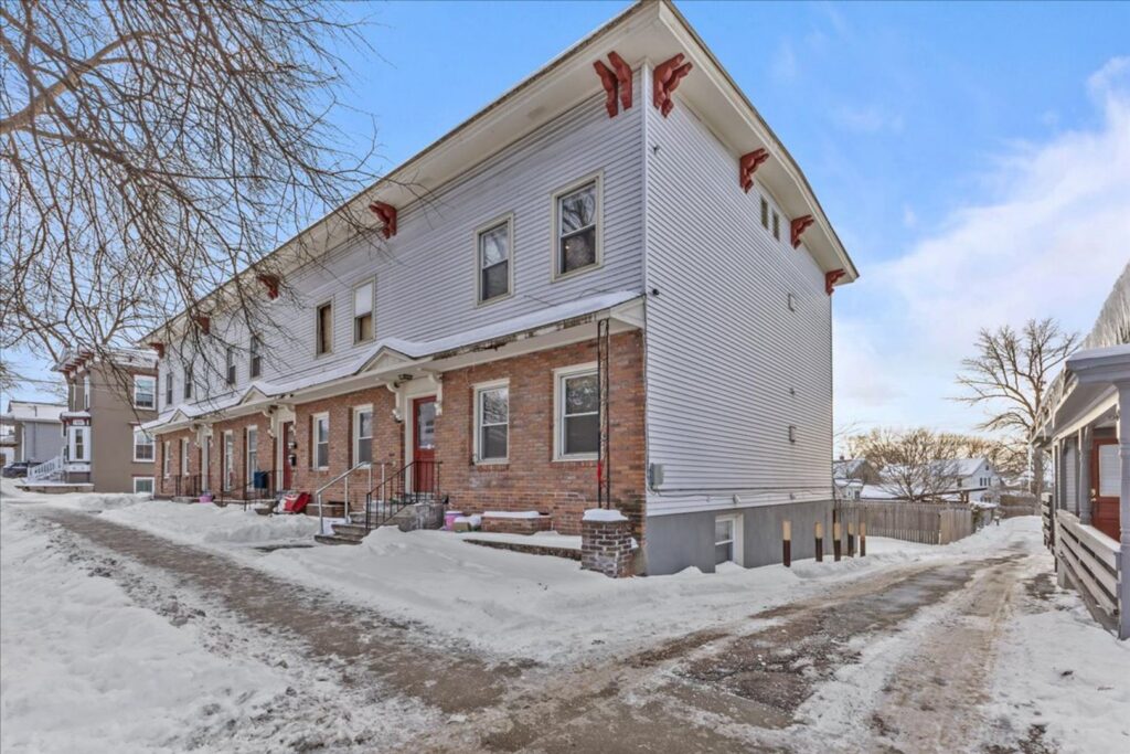 365 St Paul Street #6 -Available August 15th! – Burlington VT