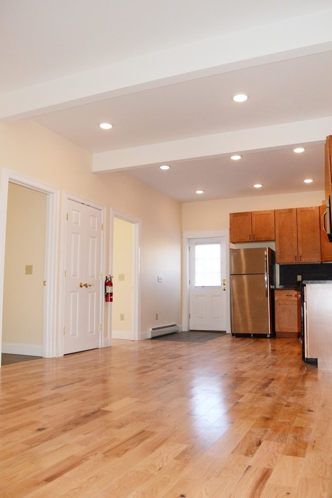 9 Bright St, Burlington, VT | 4 Bedroom, 2 Bathroom Apartment Near UVM & Downtown | June 2027