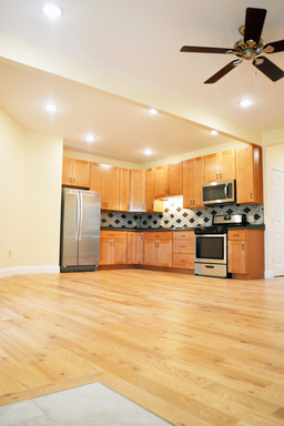 258 North St #7, Burlington, VT | 4 Bedroom, 2 Bathroom Apartment Near UVM | June 2027